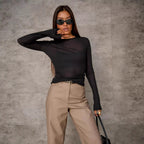 Damen Langarmshirt mit eleganten V-Ausschnitt und feinem Netzstoff