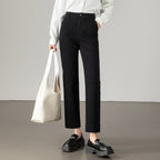 Damen Weite Jeans mit hohen Taschen und modernen Nähten