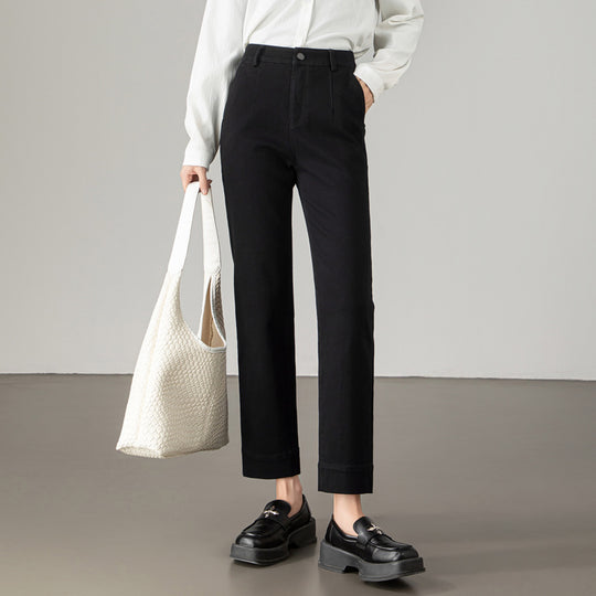 Damen Weite Jeans mit hohen Taschen und modernen Nähten