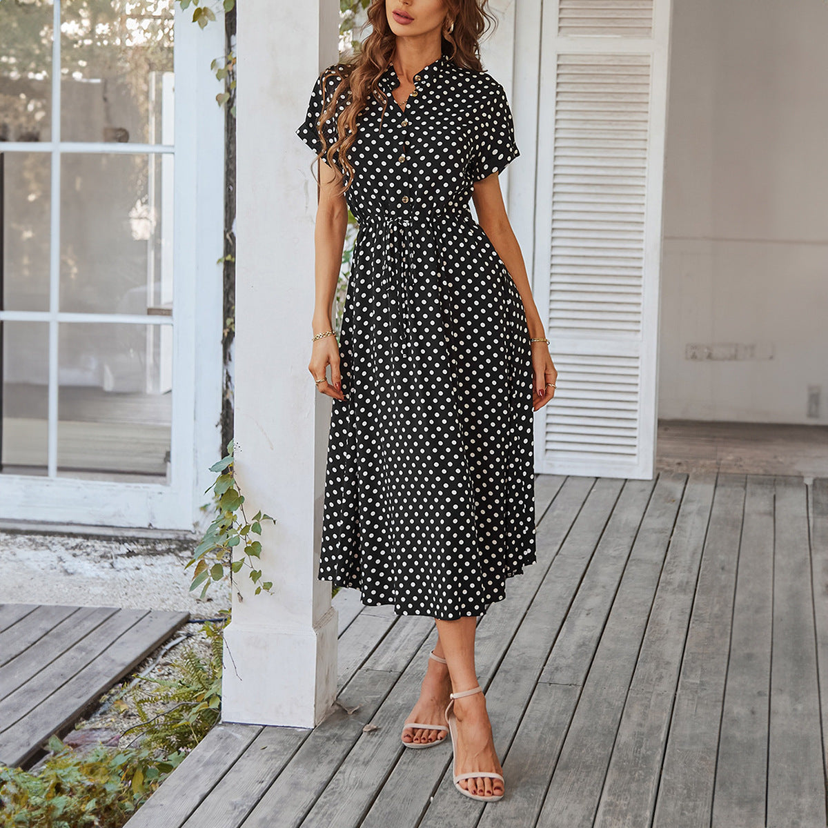Damen Elegantes Hemdblusenkleid mit tailliertem Design und Polka-Dots R&B