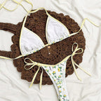Damen Triangel-Bikini mit floralem Muster und verspieltem Design