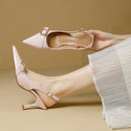 Damen Slingback-Pumps mit verstellbarem Riemen und eleganter Schnallenapplikation