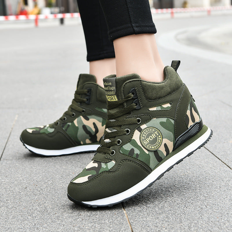 Damen Sportliche High-Top Sneakers im Camouflage-Design