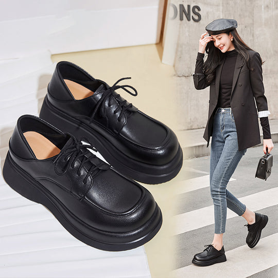 Damen Modische Plateau-Schnürschuhe mit glänzendem Lackfinish und komfortablem Fußbett R&B