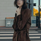 Damen modische Kunstlederjacke mit Taillengürtel und praktischen Taschen R&B