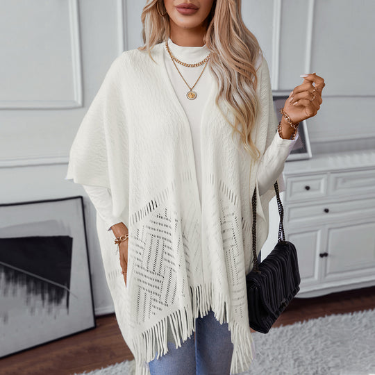 Damen eleganter Strickponcho mit fransigen Details und markantem Muster R&B
