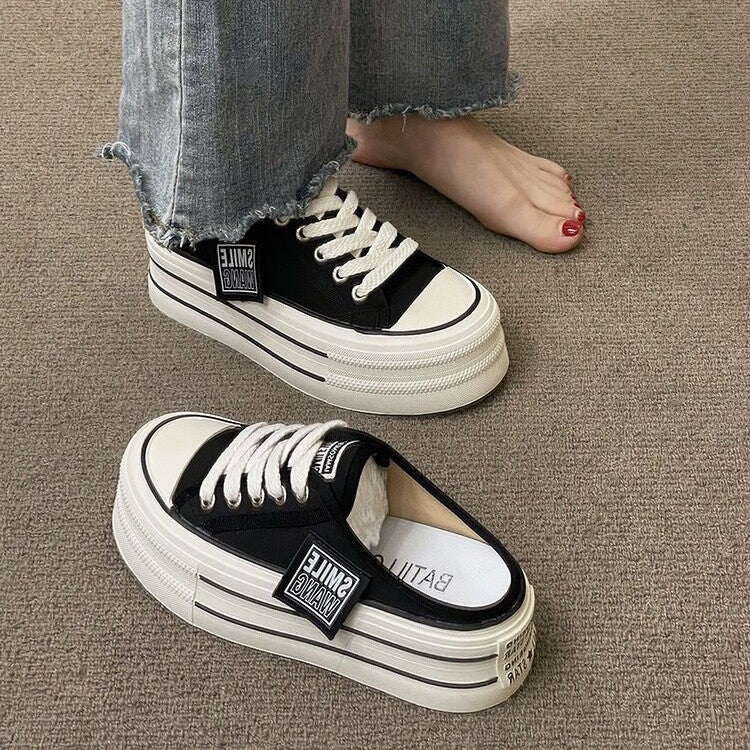 Damen Plattform-Sneaker mit lässiger Slip-On Konstruktion und strapazierfähiger Sohle