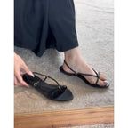 Damen Zehentrenner-Sandalen mit eleganten Riemen und goldenen Akzenten R&B