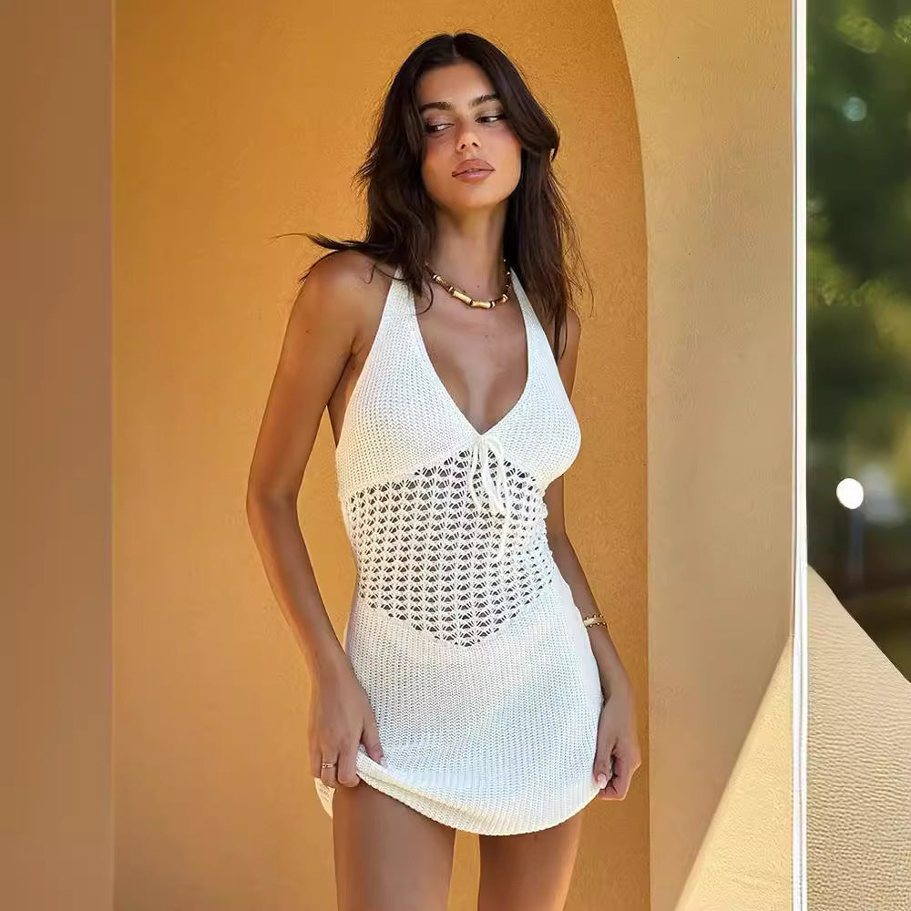 Damen Häkel-Strandkleid mit tiefem V-Ausschnitt und trendigen Details R&B