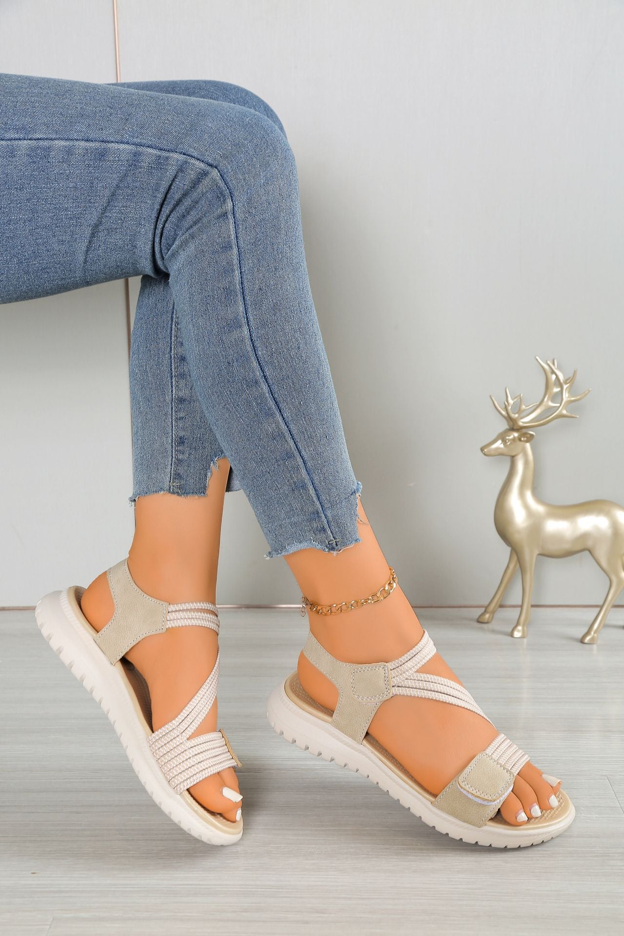 Damen Komfortsandalen mit verstellbaren Riemen und rutschfester Sohle R&B