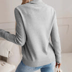 Damen eleganter Rollkragenpullover mit Knopfdetails