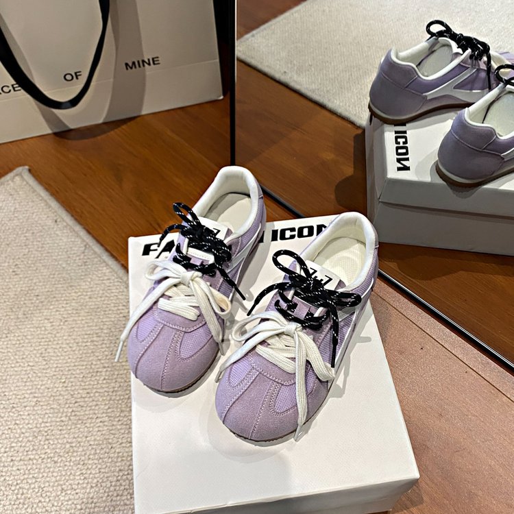 Damen Designer Sneakers mit eleganten Details und komfortabler Sohle R&B