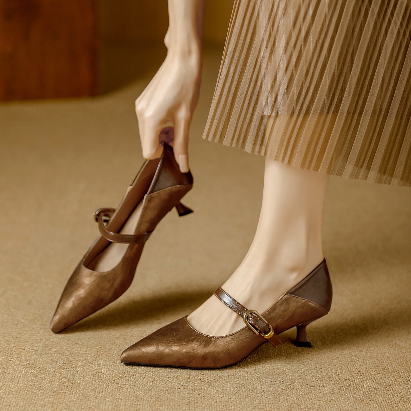 Damen Elegante Mary Jane Pumps mit dekorativem Riemen und niedrigem Absatz