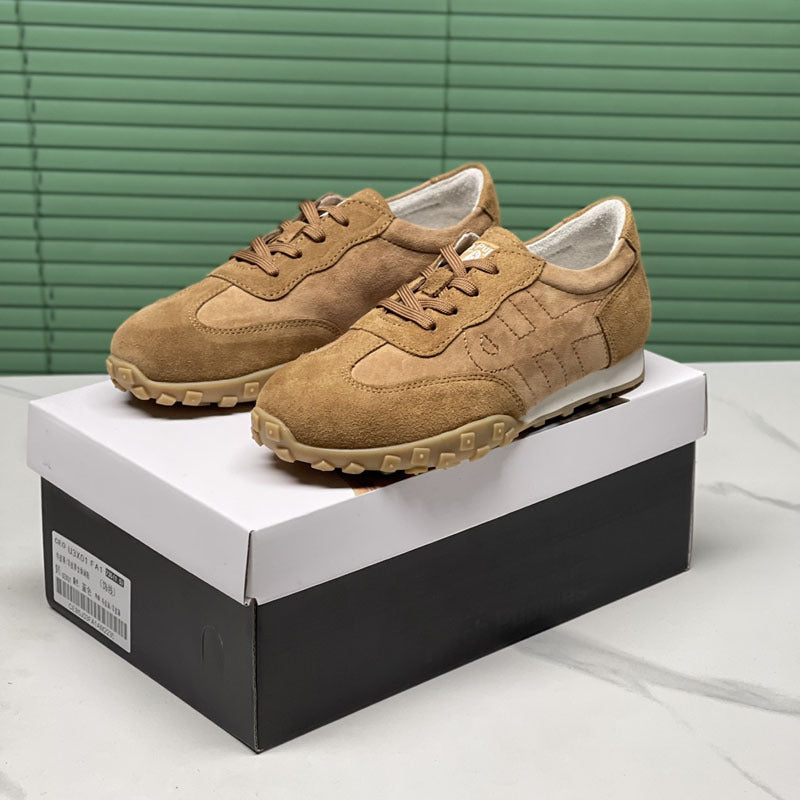Damen Sportliche Sneaker mit hochwertigem Wildleder-Obermaterial und rutschfester Sohle R&B