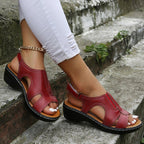 Damen Wedge-Sandalen mit atmungsaktiven Cut-Outs und verstellbarem Riemen R&B