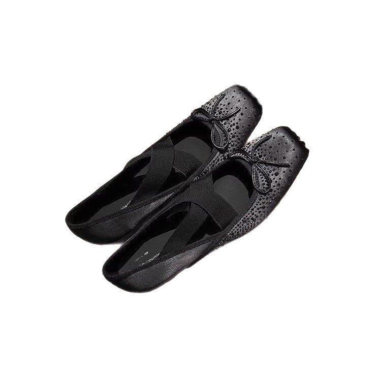 Damen Ballerinas mit modischem Kreuzriemendesign und perforierter Oberfläche R&B