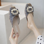 Damen elegante Mules mit Schmuckdetails