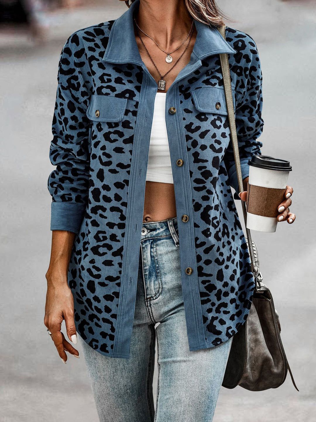 Damen Freizeitjacke mit strukturiertem Leopardenmuster und praktischen Taschen R&B