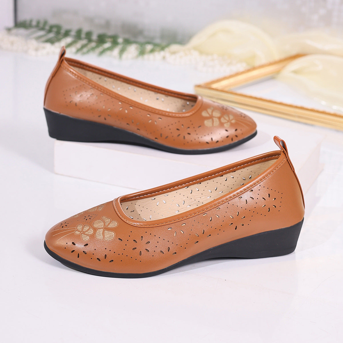 Damen Ballerina-Schuhe mit filigranem Lochmuster und rutschfester Sohle R&B