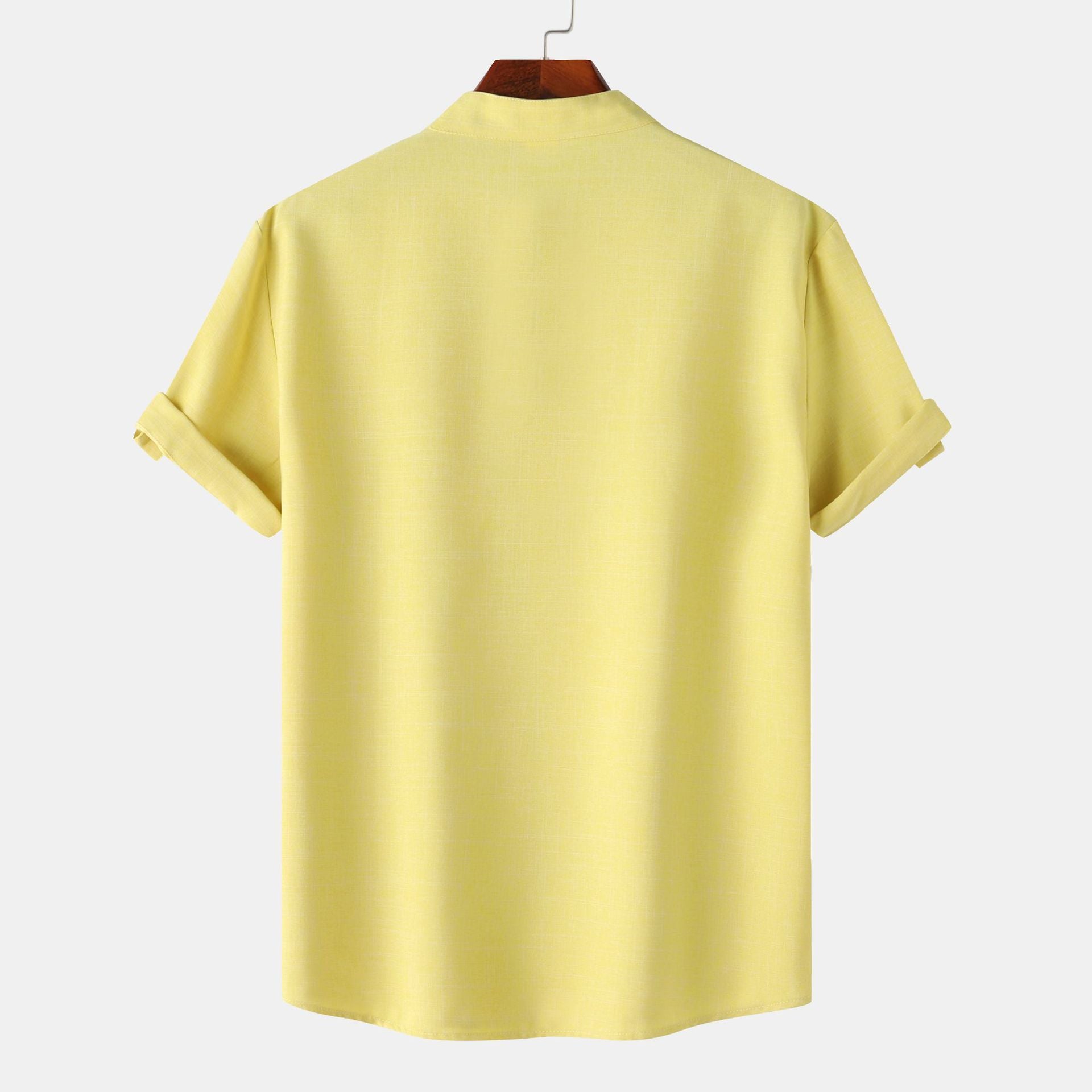 Herren Kurzarm-Hemd im lässigen Henley-Stil mit praktischen Knopfdetails
