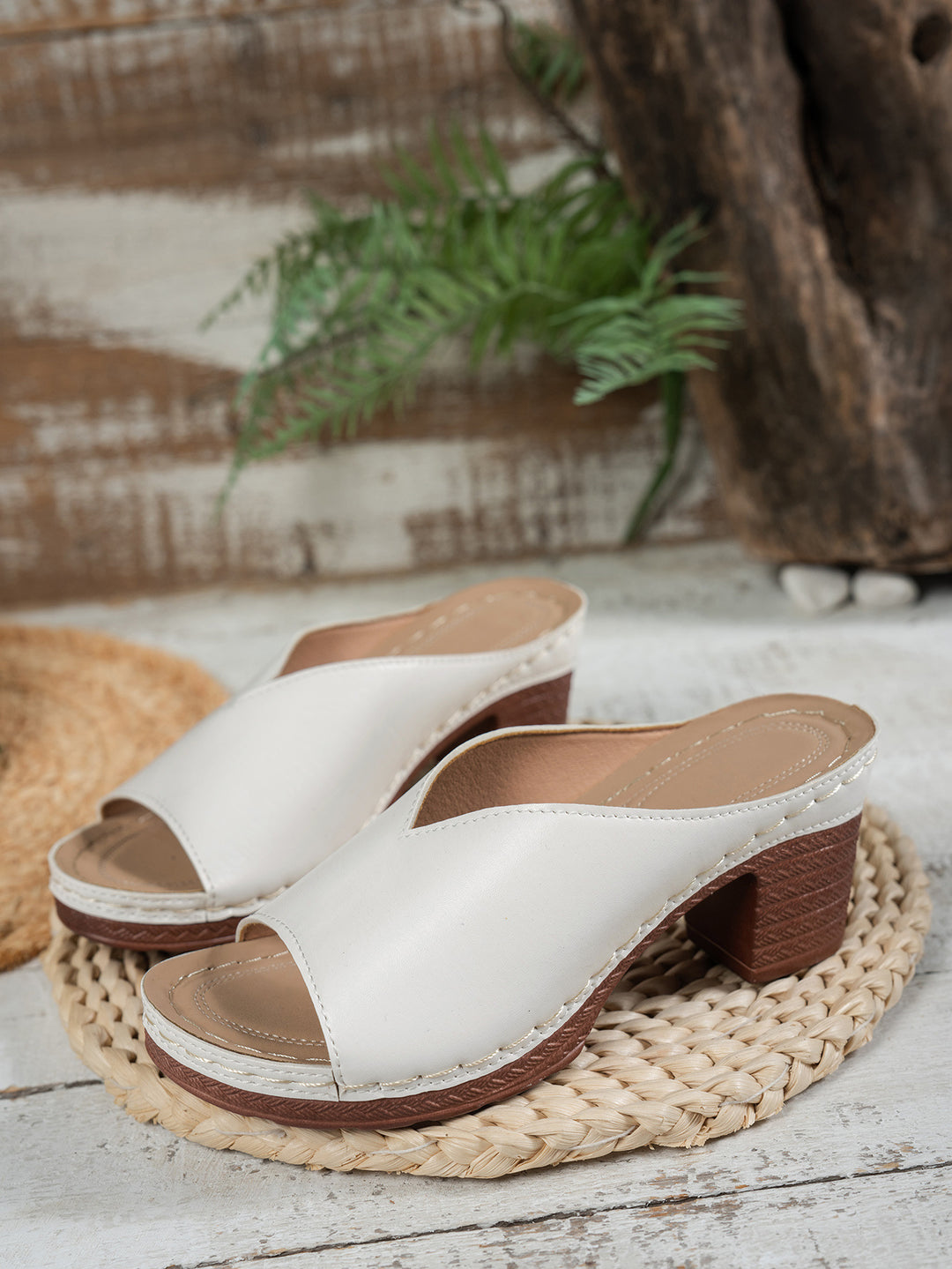 Damen elegante und bequeme Schlappen mit geschwungenem Schnitt R&B