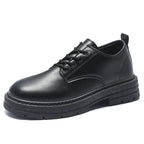 Damen Schnürschuhe mit robustem Sohlenprofil und modisch-elegantem Design