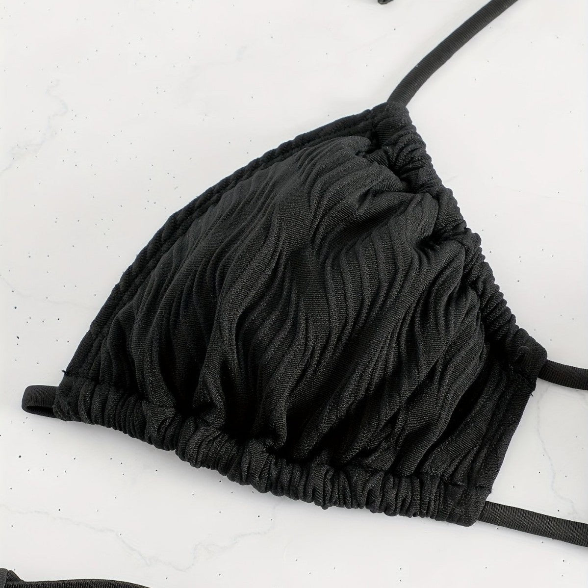 Damen Triangel-Bikini mit raffiniertem Rüschendesign R&B