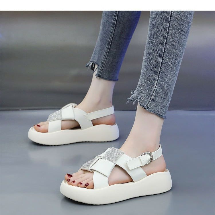 Damen Komfortable Sandalen mit modischen Strass-Akzenten
