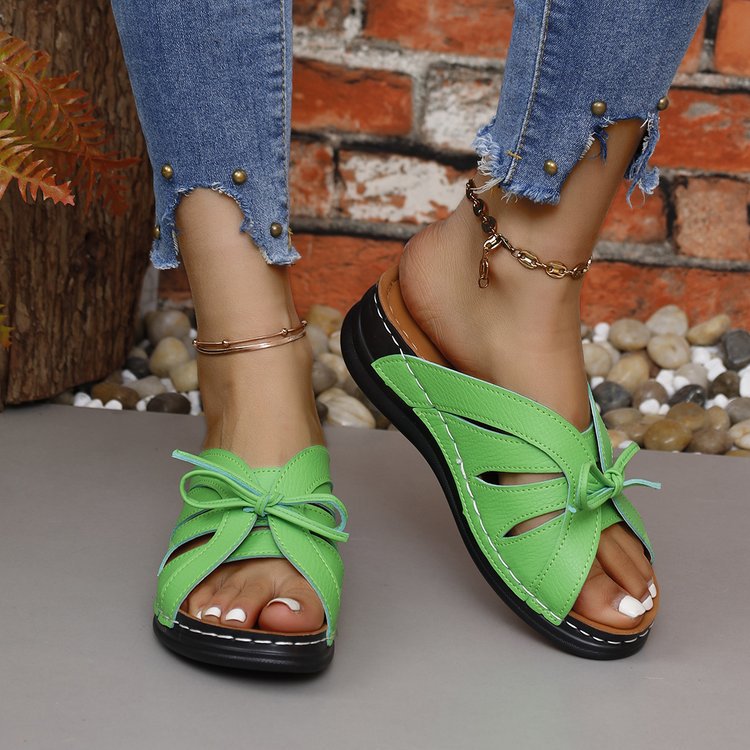 Damen Riemensandalen mit atmungsaktiven Einschnitten und komfortablem Fußbett R&B