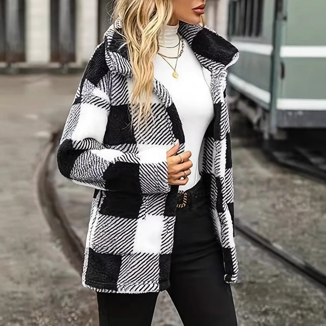 Damen Kuschelige Fleecejacke mit individuellen Karomuster R&B