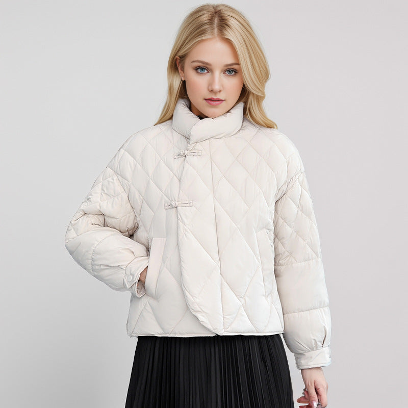 Damen gesteppte Jacke mit hohem Kragen und praktischen Druckknopfdetails R&B