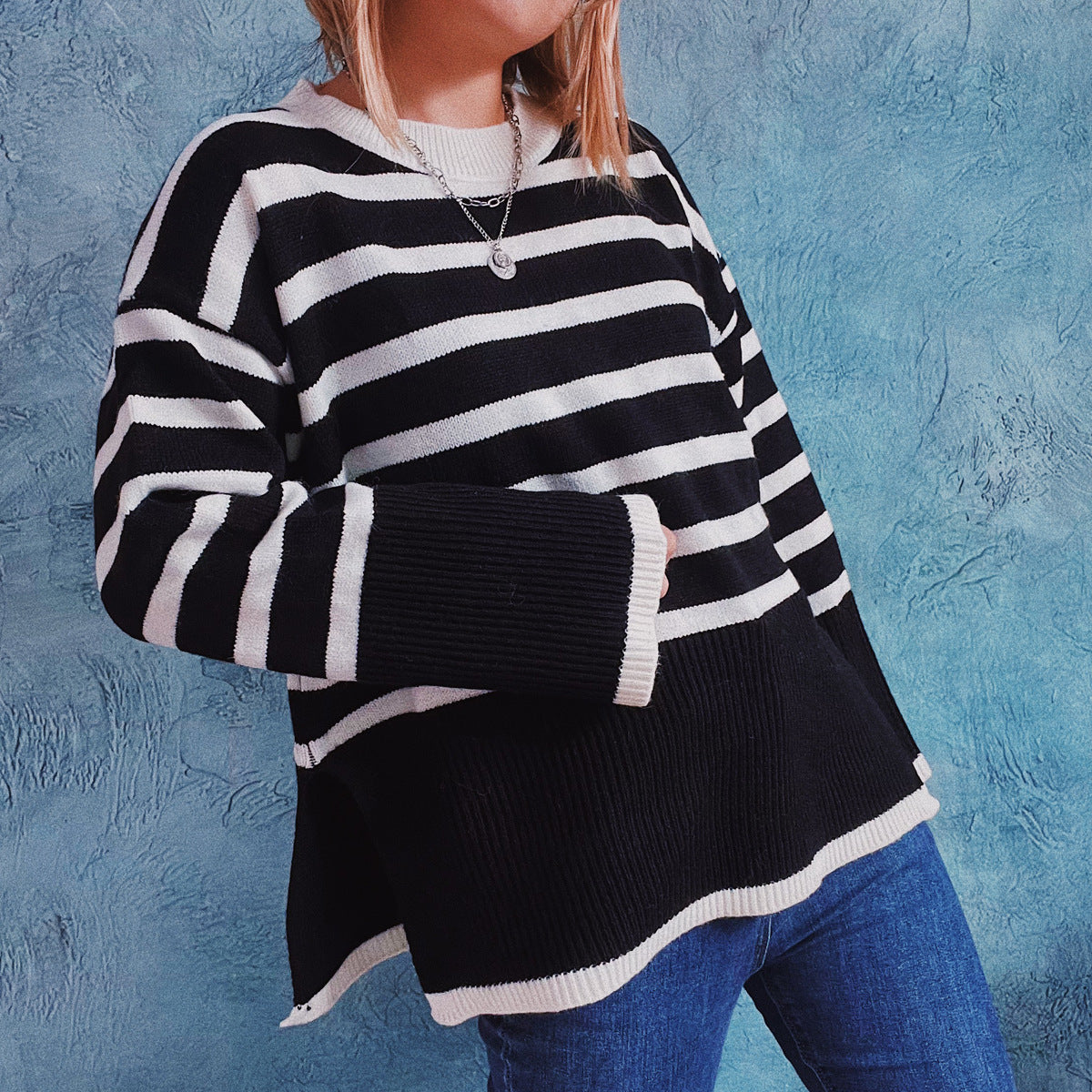 Damen lässiger Strickpullover mit modernem Streifenmuster und feiner Rippstruktur R&B