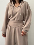 Damen nan luxuriöses Freizeitset Kapuzenpullover mit V-Ausschnittdetail und Culotte mit hoher Taille R&B