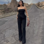 Damen eleganter Jumpsuit mit schulterfreiem Design und asymmetrischem Saum R&B