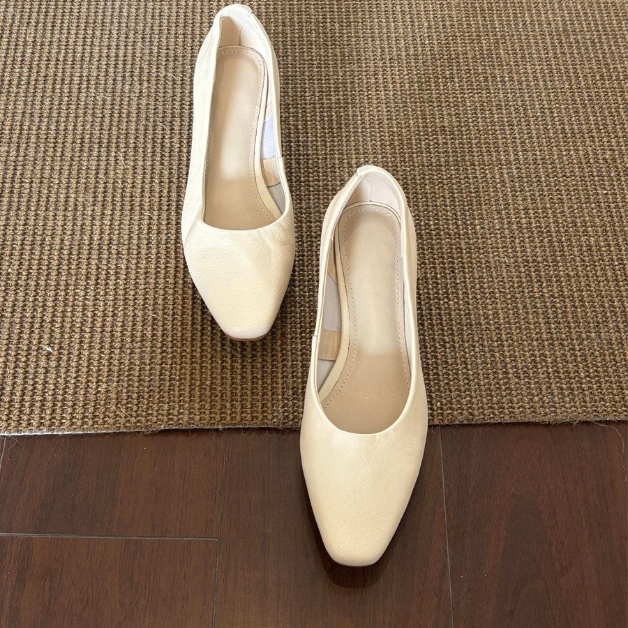 Damen Elegante und bequeme Slipper mit spitzem Zehenbereich