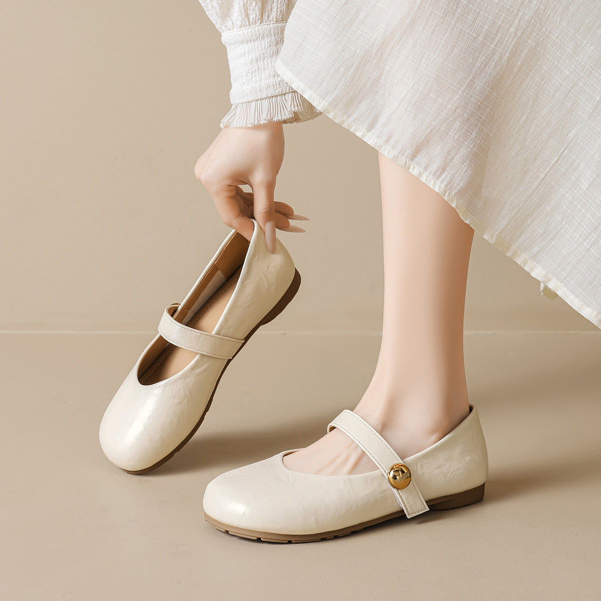 Damen Ballerinas mit elegantem Riemen und modischem Knopfdetail