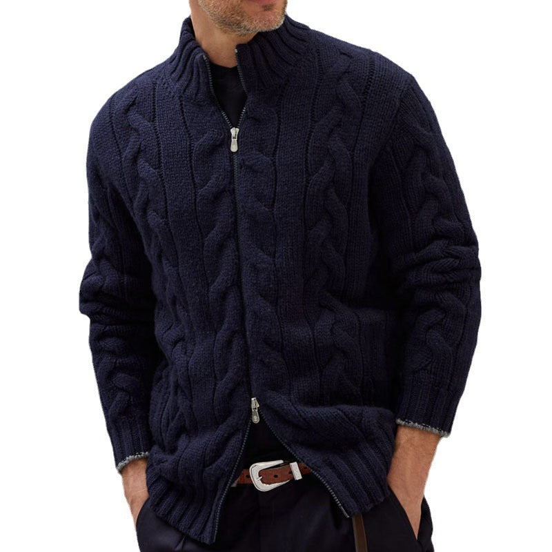 Herren Strickjacke mit dekorativem Zopfdesign und hohem Stehkragen R&B