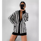 Damen Grobstrickpullover mit modernem Hahnentrittmuster und Knopfleiste R&B