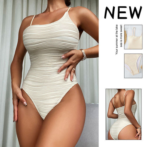 Damen Einteiler Badeanzug mit trendigem Rüschendesign R&B