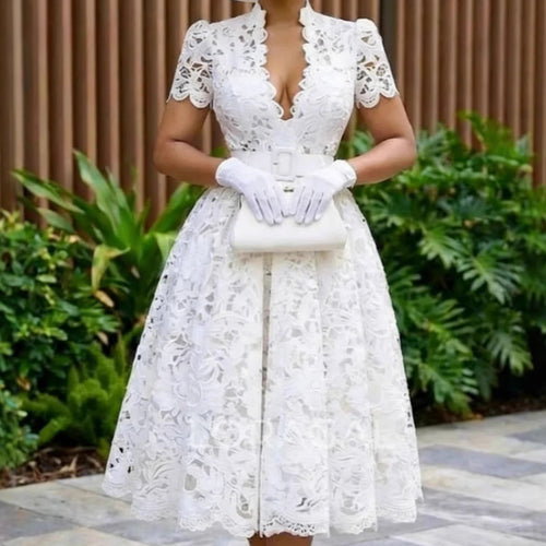 Damen Spitzen-Midi-Kleid mit elegantem V-Ausschnitt und Vintage-Rüschendetails R&B