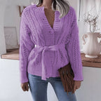 Damen Strickjacke mit Taillengürtel und raffinierten Lochmustern