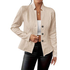 Damen Strickjacke mit modernem Zopfmuster und eleganten Knopfdetails