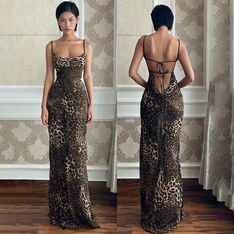Damen Maxikleid mit elegantem Leopardenprint und offenem Rückenteil R&B