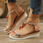 Damen Wedge-Sandaletten mit buntem Geflecht und modischen Perlen R&B