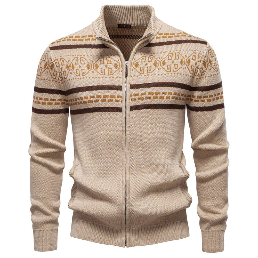 Herren nan Strickjacke mit durchgehendem Reißverschluss, Stehkragen und nordisch-geometrischem Intarsienmuster R&B