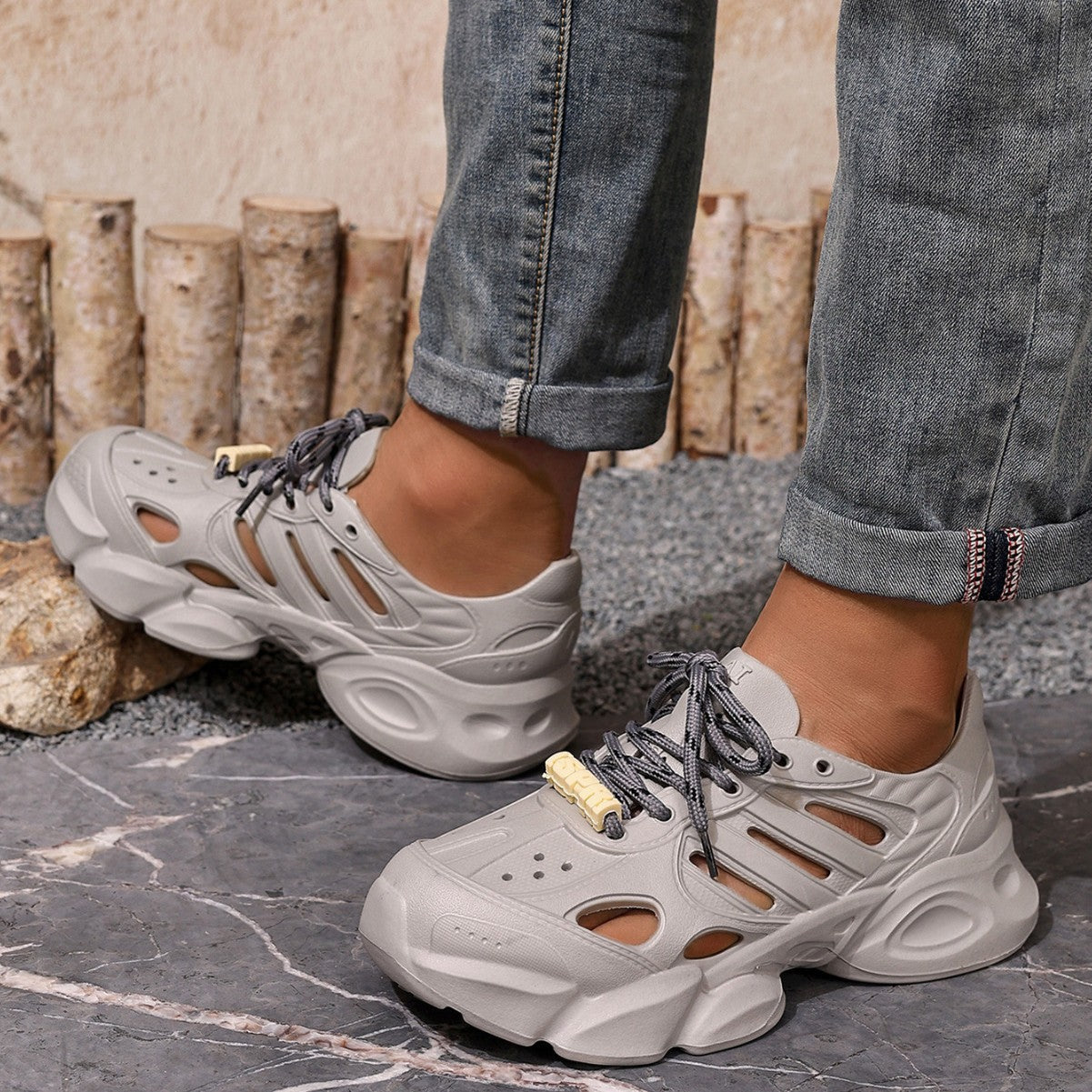 Damen Sportliche Sneakers mit innovativem Belüftungssystem R&B