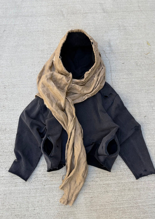 Unisex nan Kapuzenpullover im Gebrauchsspurenstil mit angeschlossenem Schlauchschal und ausgefransten Öffnungen R&B