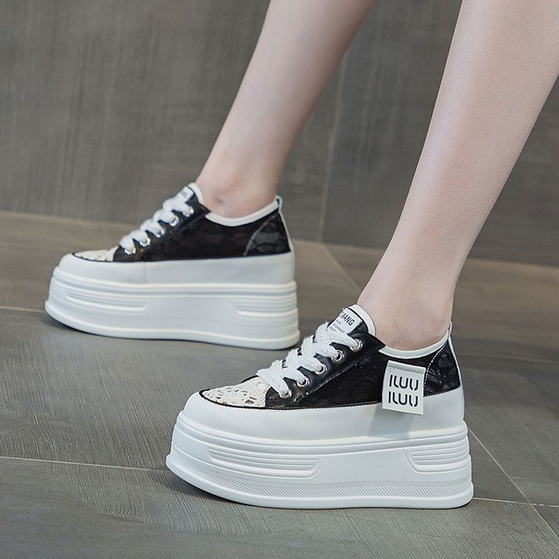 Damen Chunky Plateausneaker mit atmungsaktiver Mesh-Oberfläche und modischer Schnürung
