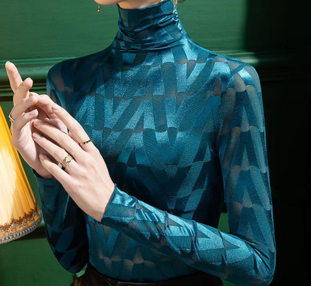 Damen Elegantes Rollkragenoberteil mit geometrischem Muster und transparenten Akzenten R&B