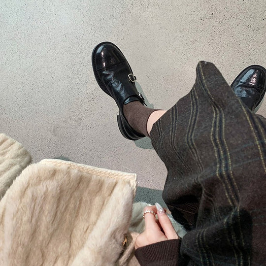 Damen elegante Schnürschuhe mit dekorativen Schnallen R&B